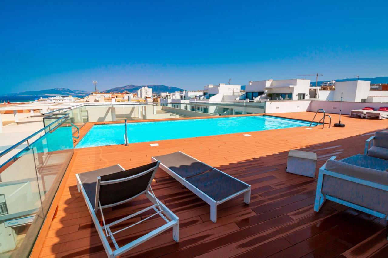 City Apartment With Workspace, Rooftop & Parking Tarifa Bagian luar foto