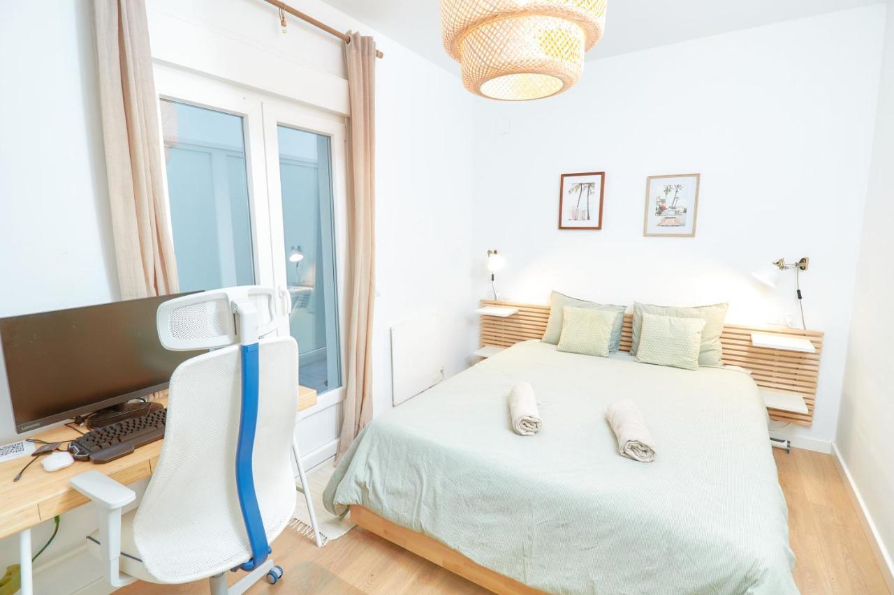 City Apartment With Workspace, Rooftop & Parking Tarifa Bagian luar foto